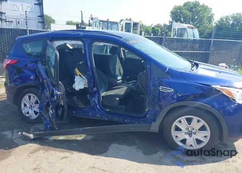 2015 Ford Escape S z USA, uszkodzony, nr VIN 1FMCU0F71FUA05484